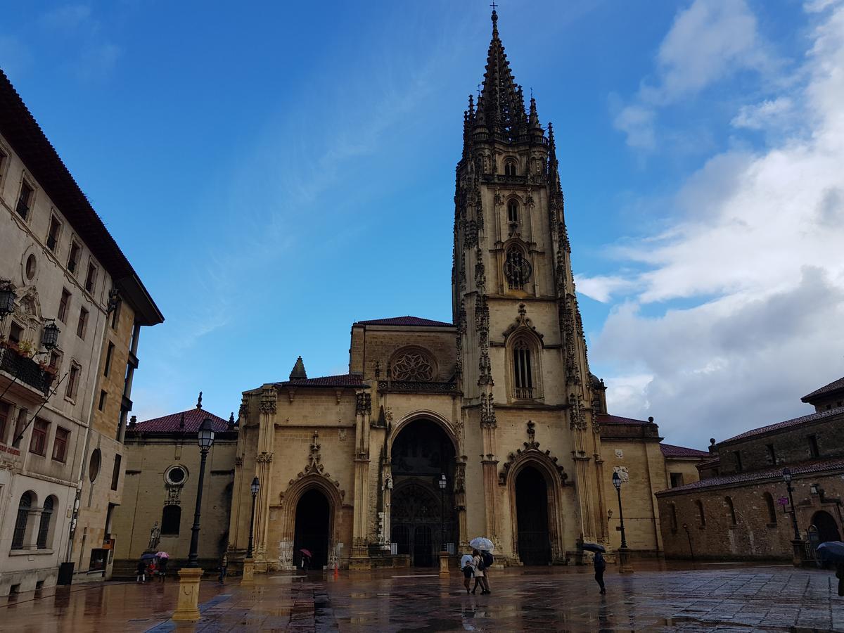 Hostal Foncalada Oviedo Exteriér fotografie